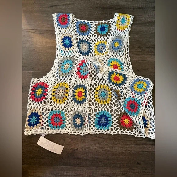 Urban Outfitters Crocheted Colourful Granny Square Vest - Picture 2 of 6